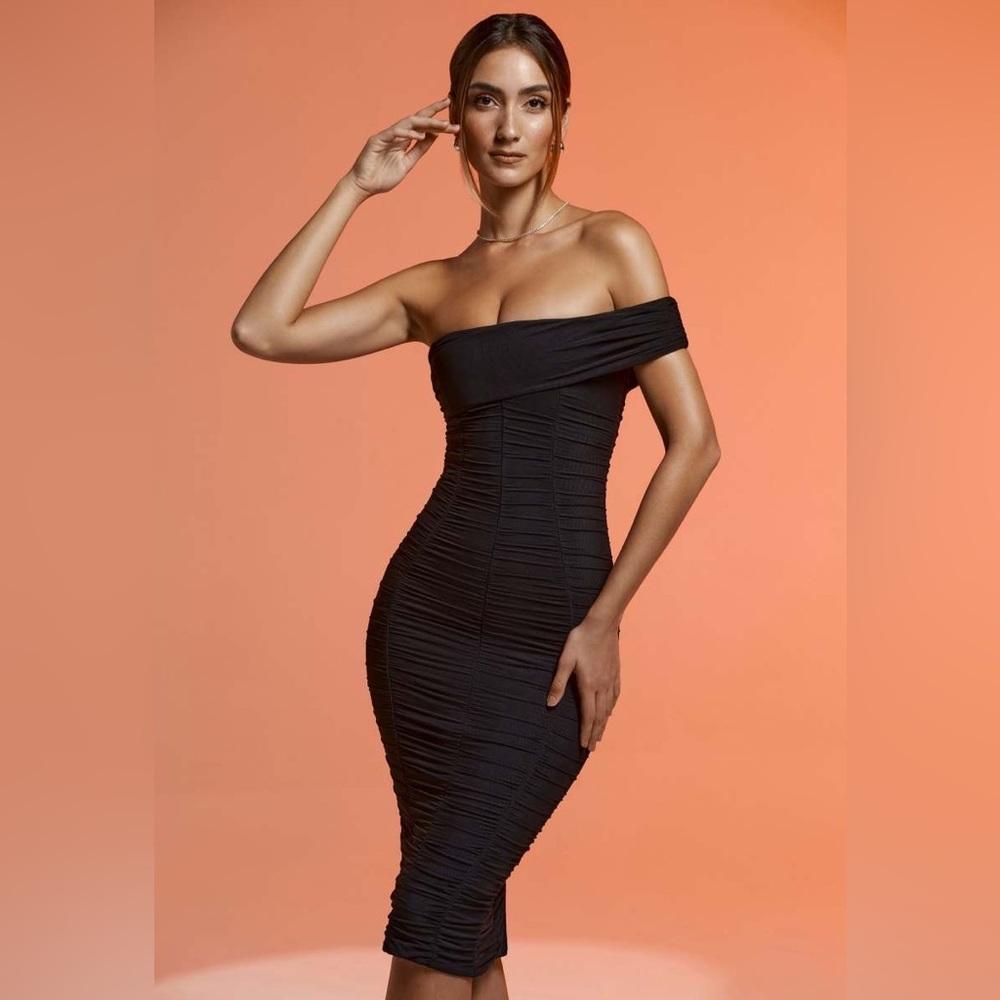 LISANA
Single Strap Midaxi Dress in Black US size 4